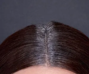 L'Oreal Professionnel Light Warm Blonde Root Touch Up