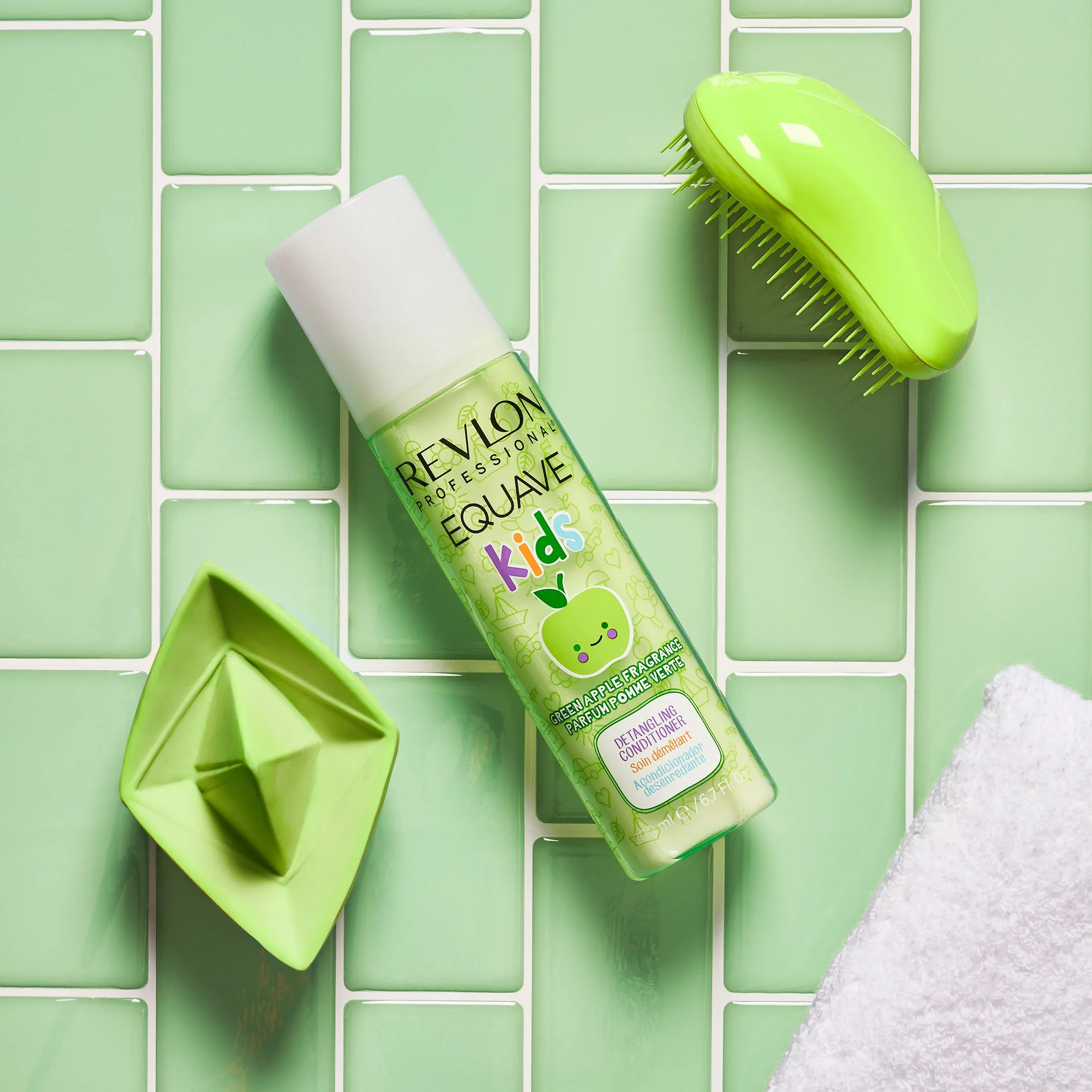 REVLON PROFESSIONAL EQUAVE KIDS?Green Apple Fragrance Leave In Detangling Conditioner